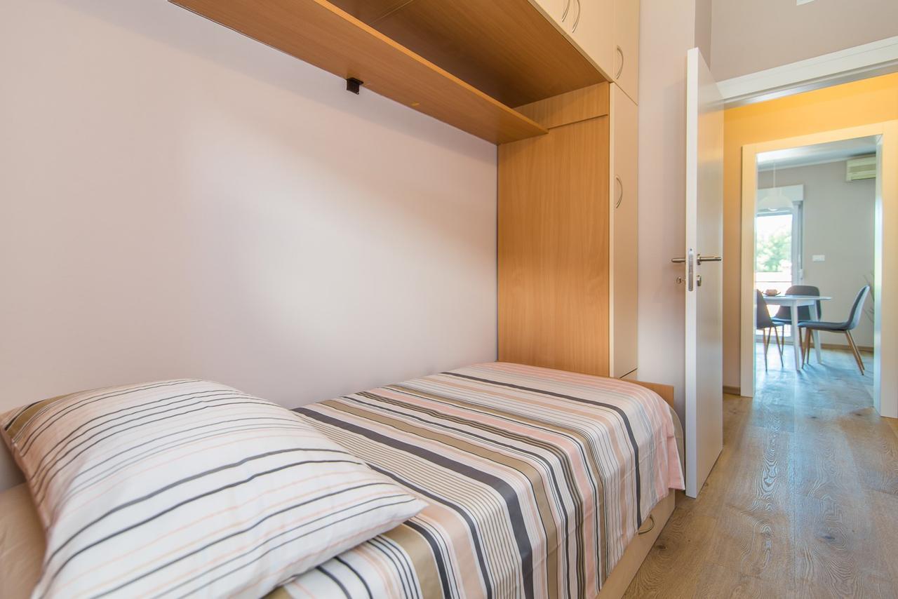 Apartment Lili Πόρετς Εξωτερικό φωτογραφία